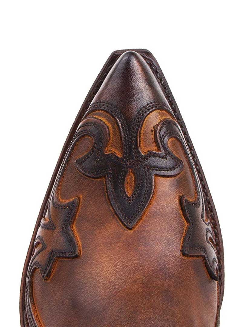 4660 Cuervo Britnes 6.jpg