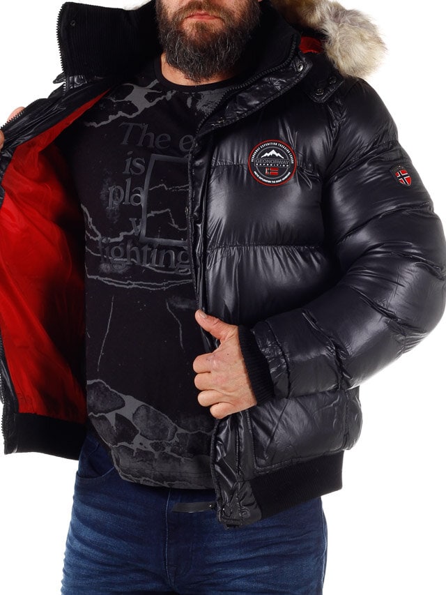 B-BUGS-BLACK-(8-of-11).JPG