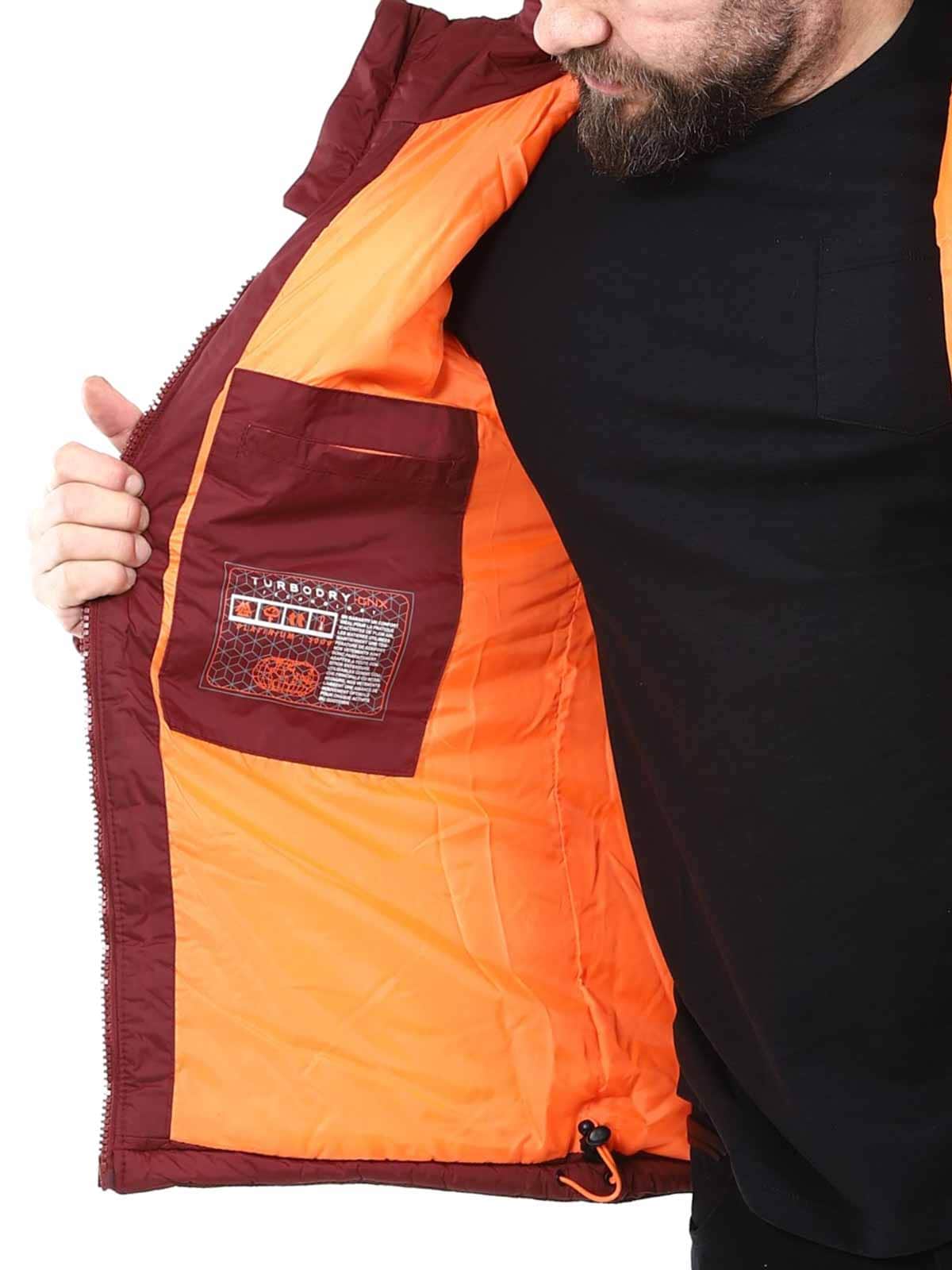 Beachwood red Geo Norway_3.jpg