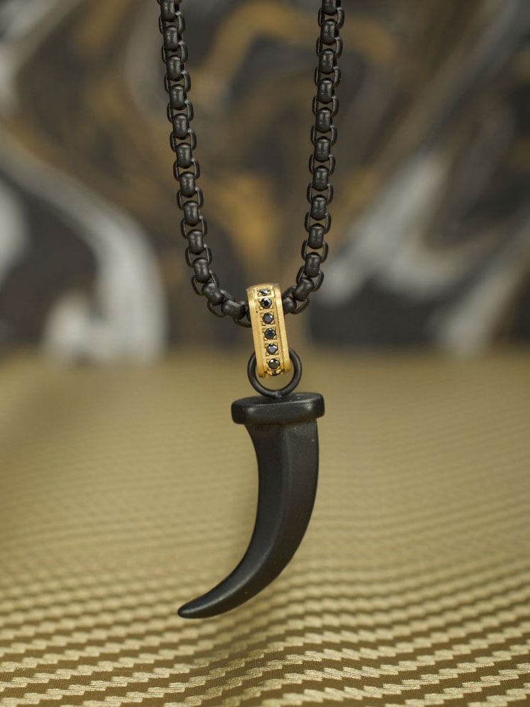 Horn Pendant Inox Halsband - Svart 4.jpg