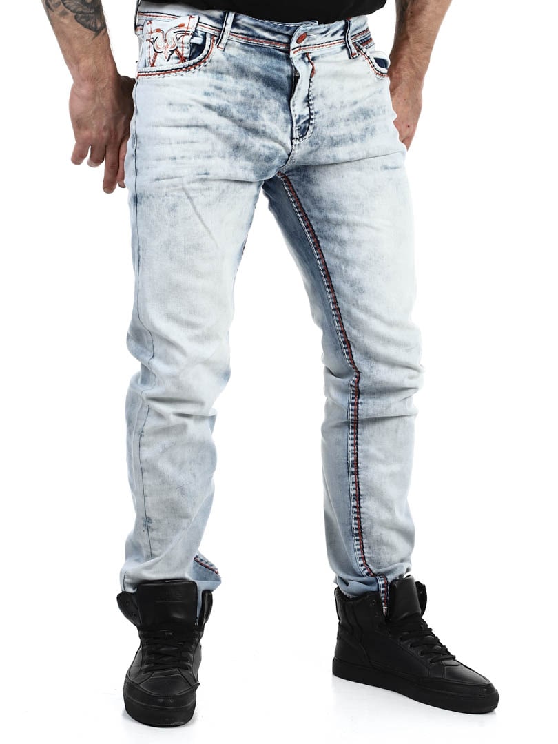 Light Blue Jeans_3.jpg
