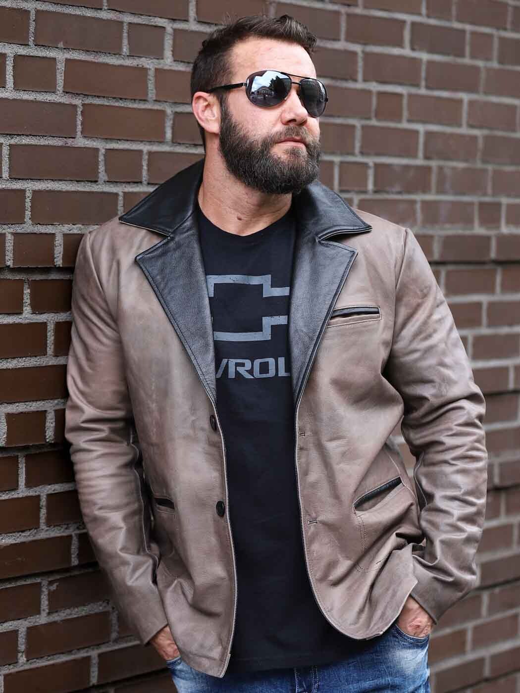 Matan outdoor_1-2.jpg