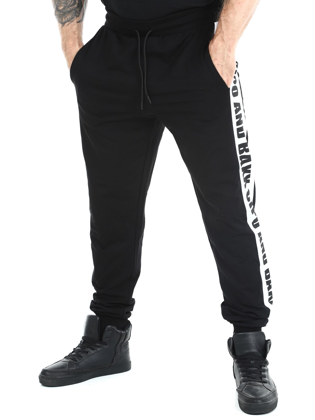 Quillion Cipo Baxx Sweatpants - Black_2.jpg