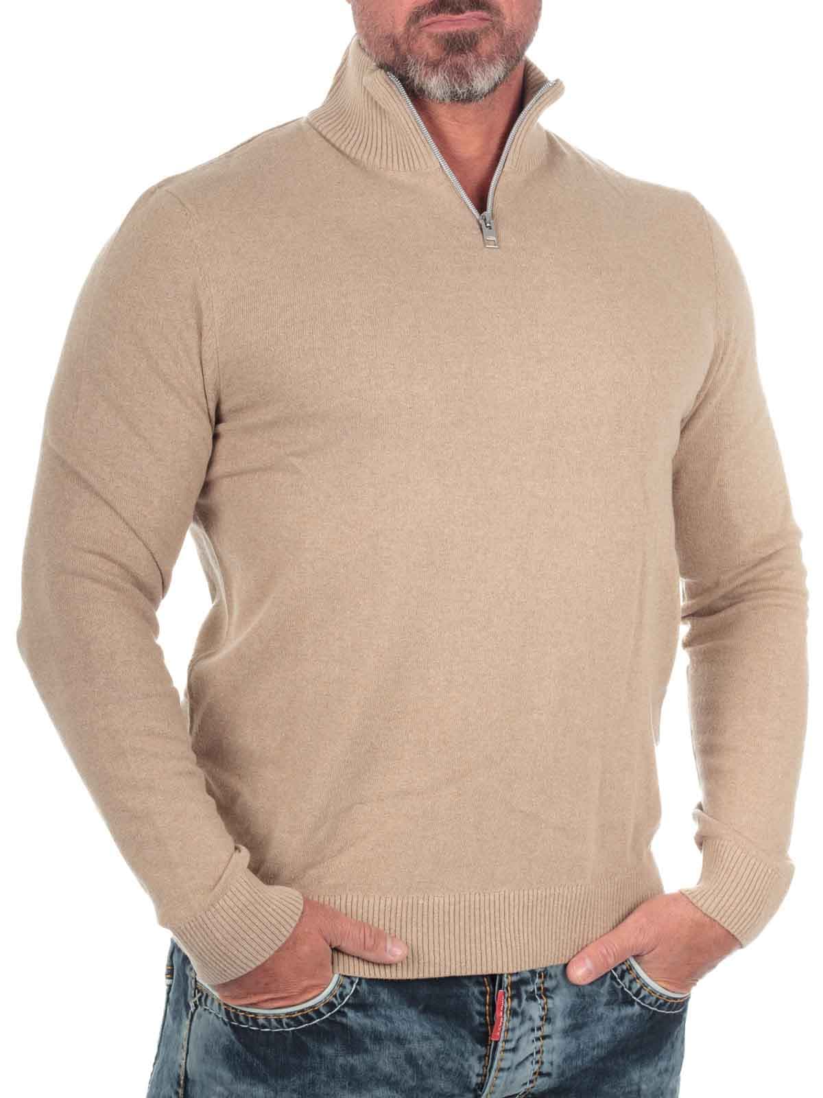 Rebel Callum Stickad_2.jpg