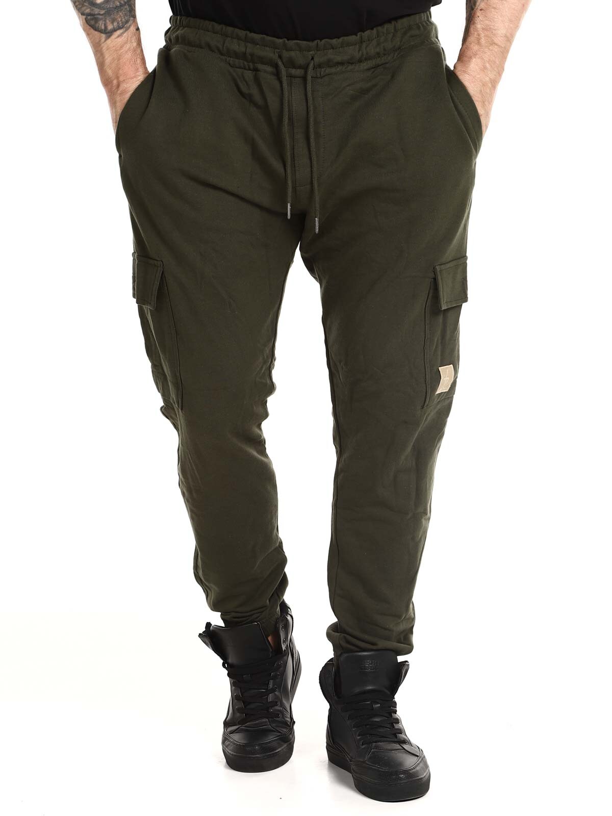 Skyline_CargoSweatpants_green_4.jpg