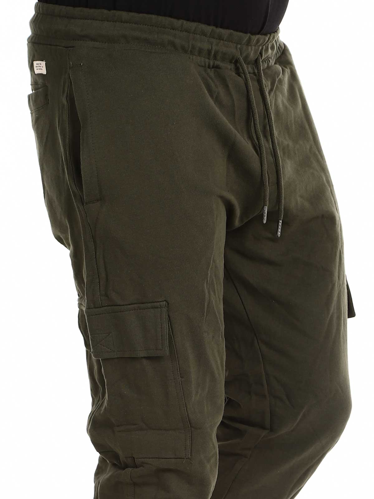 Skyline_CargoSweatpants_green_5.jpg